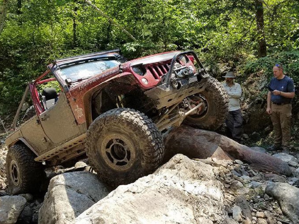 4Xploring RockNWoods18 Red Jeep Climb